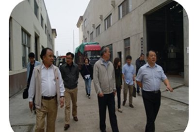 中材科技領(lǐng)導(dǎo)蒞臨密友集團考察交流，共商壓力容器領(lǐng)域合作新機遇